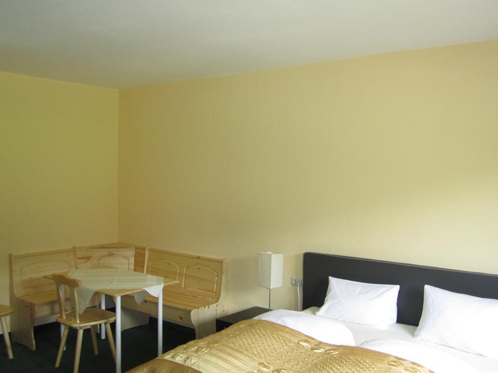 The Art & Sport Hotel Innsbruck Szoba fotó